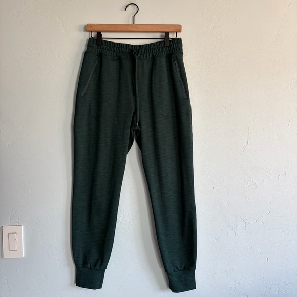 Beyond Yoga Heather Rib Street Jogger Midnight Green - Picture 2 of 8